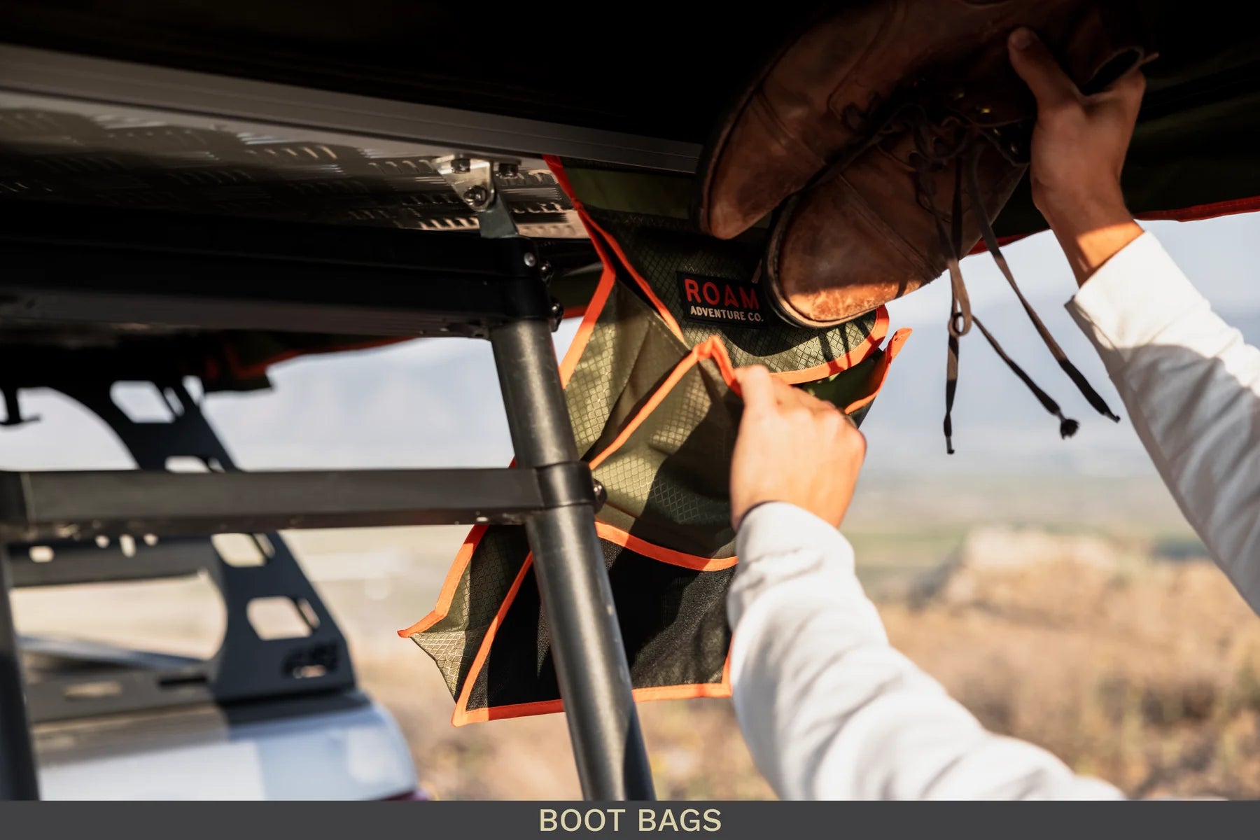 ROAM 'THE VAGABOND' ROOFTOP TENT