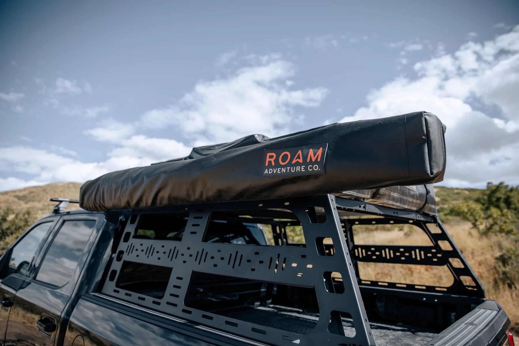 ROAM 'ARC 270' AWNING