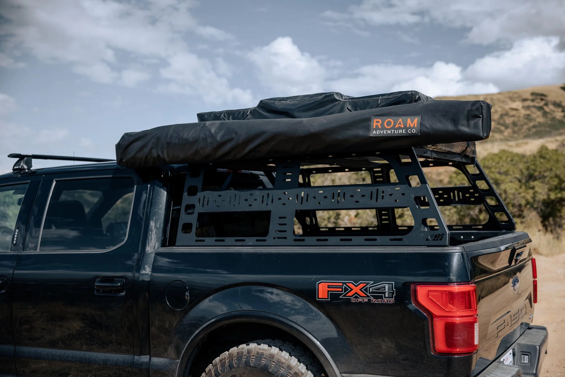 ROAM 'ARC 270' AWNING