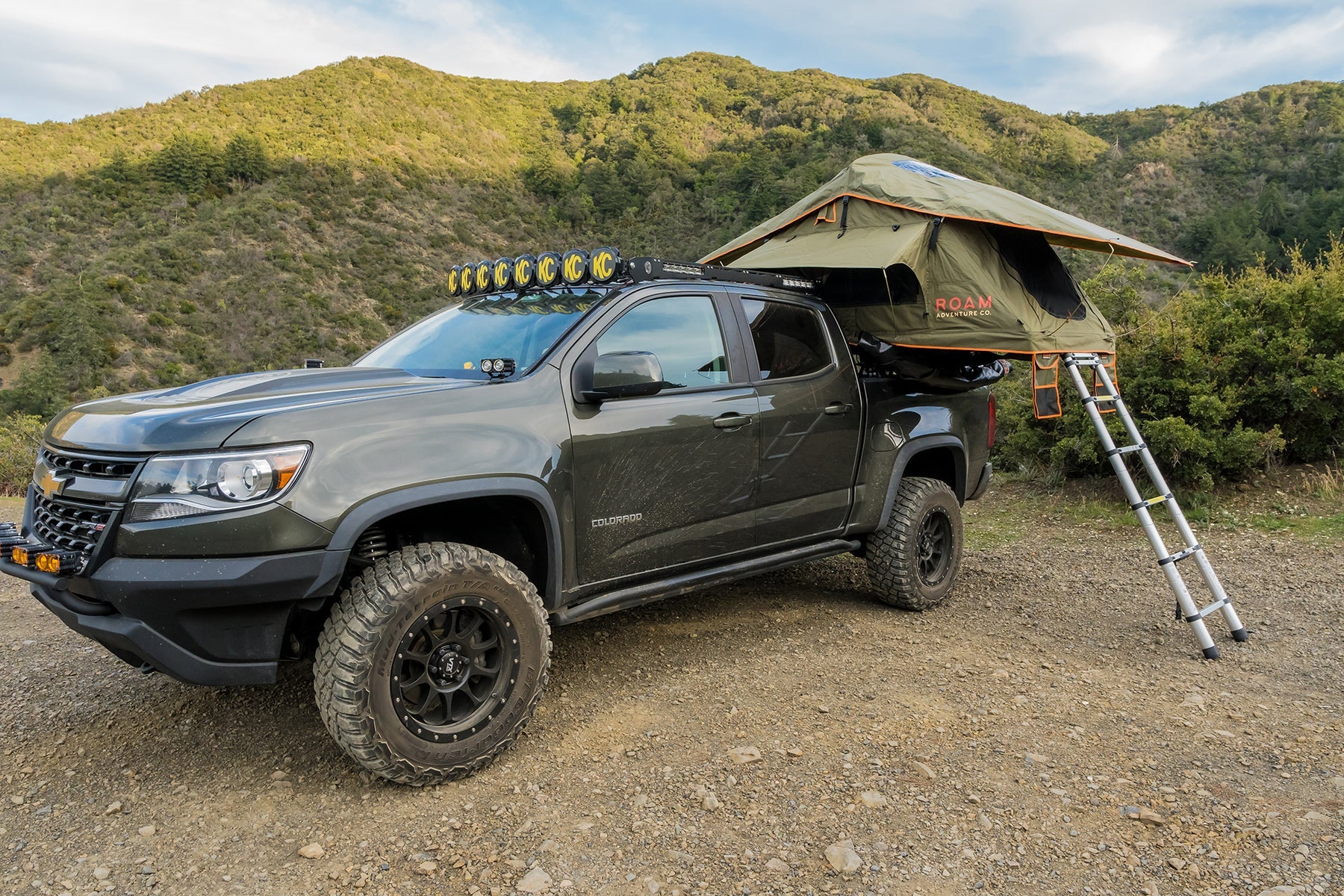 ROAM 'THE VAGABOND LITE' ROOFTOP TENT