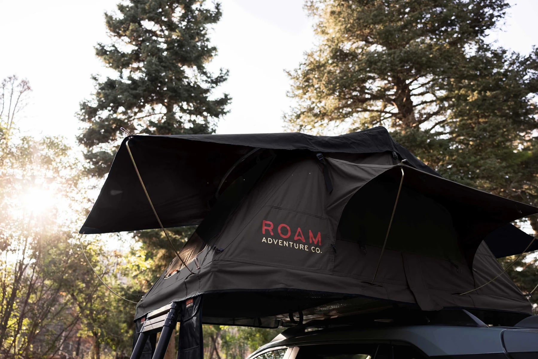 ROAM 'THE VAGABOND LITE' ROOFTOP TENT