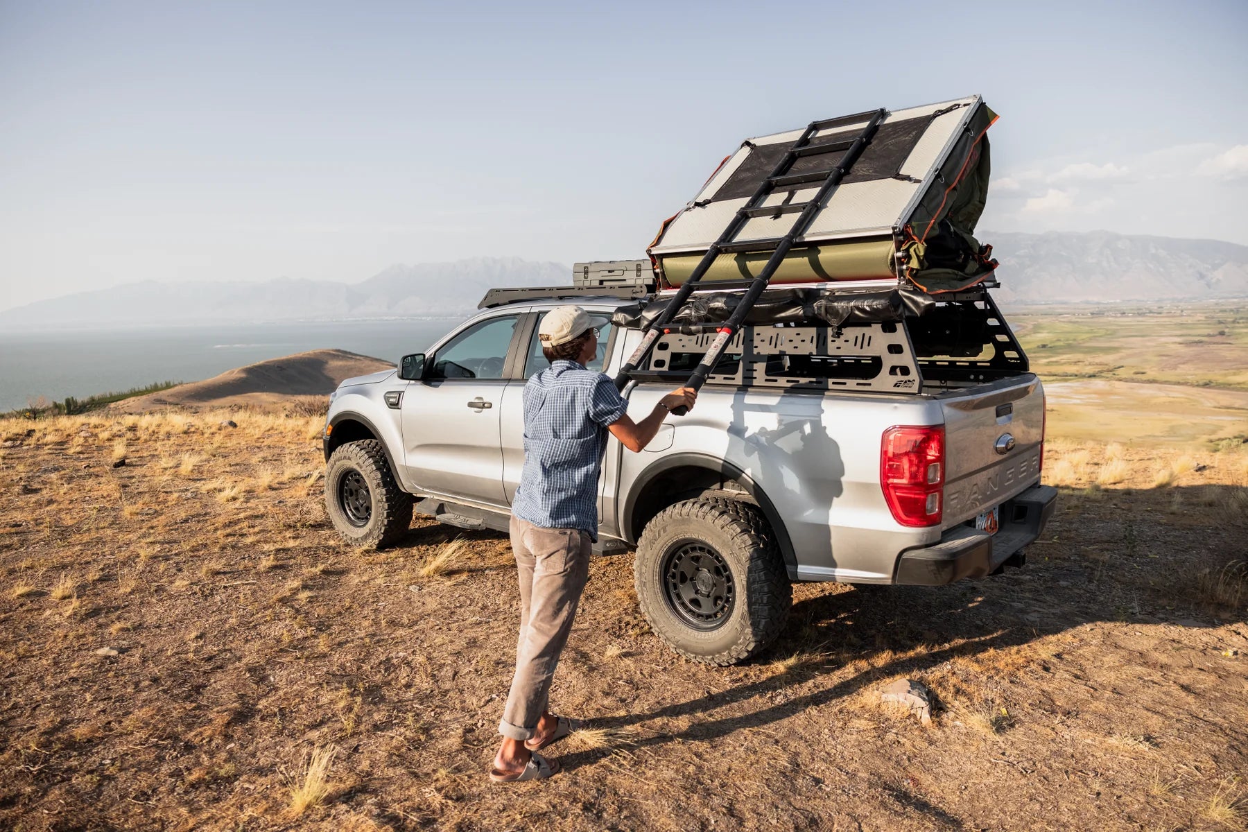 ROAM 'THE VAGABOND' ROOFTOP TENT