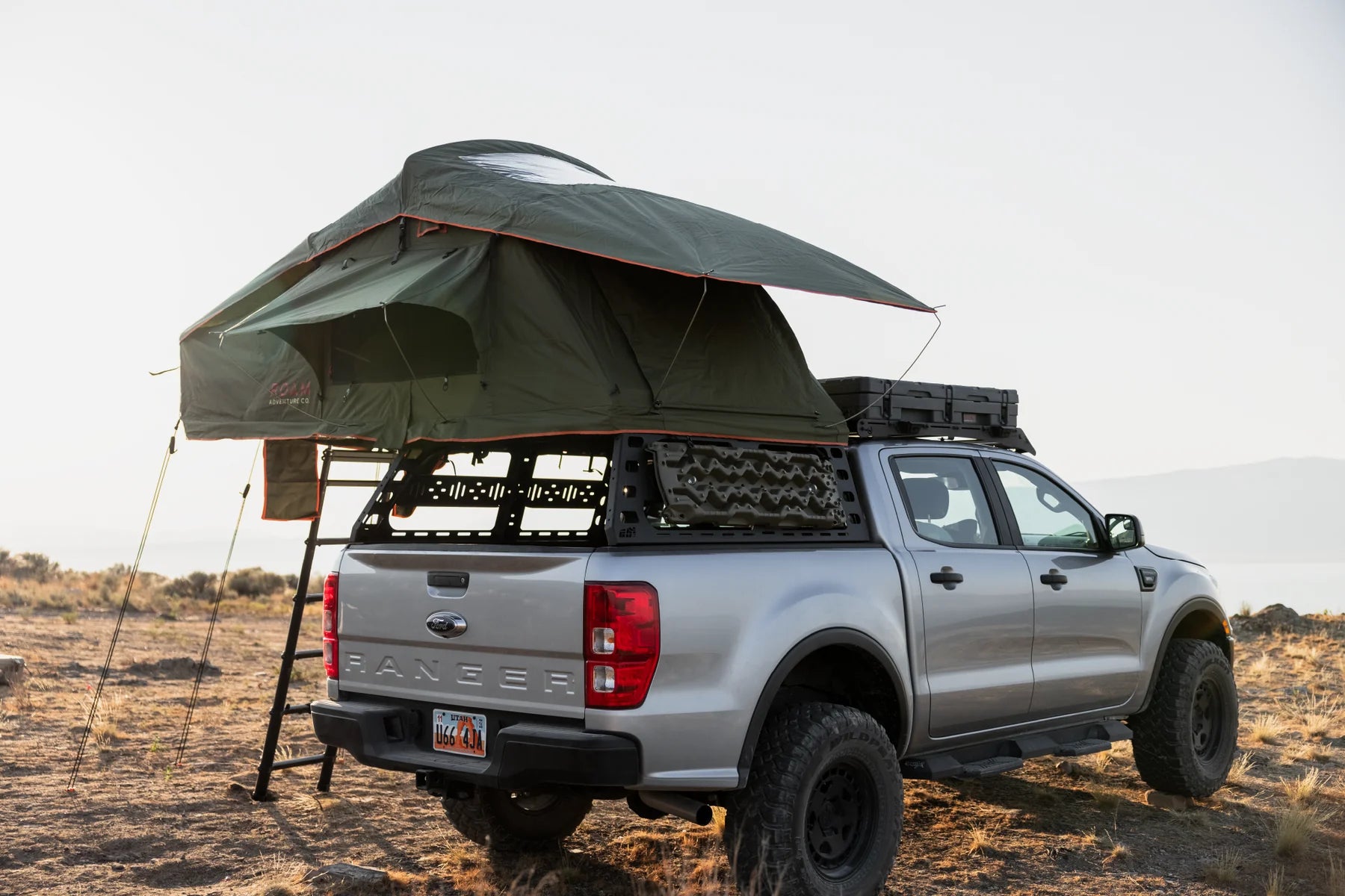 ROAM 'THE VAGABOND' ROOFTOP TENT